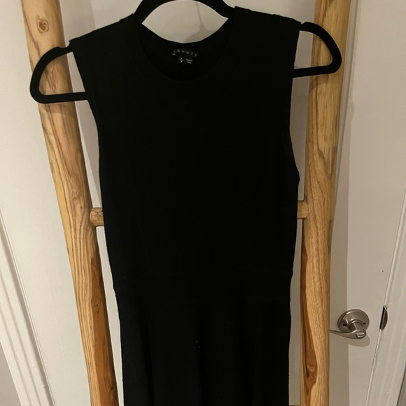 THEORY knit dress - Picture 5 of 5
